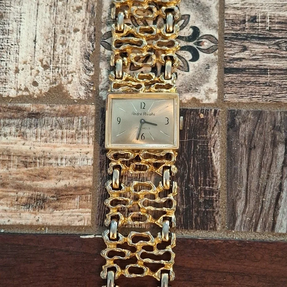 Andre Rivalle Womens Goldtone 17 Jewel Manual Wind-Up Swiss Watch. Tested, Works